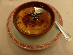 Dessert at the Restaurante O Carteiro at the Rua Santa Marta street
