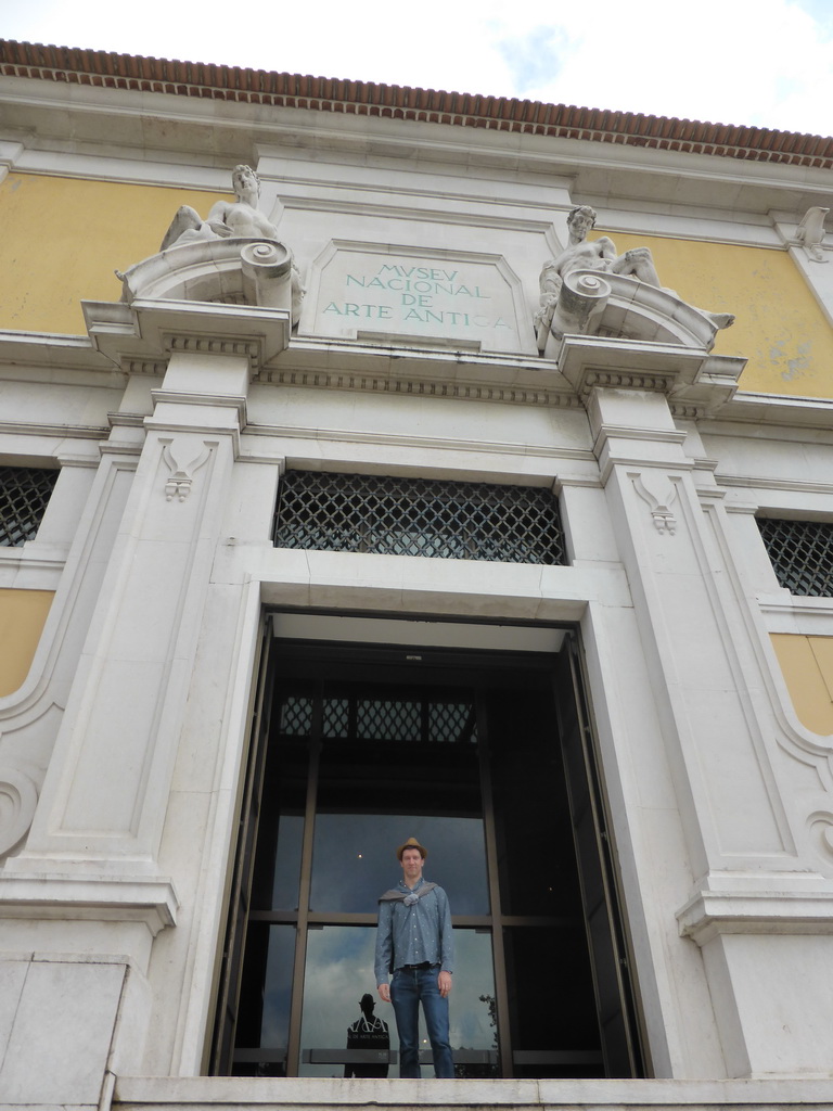 Tim in front of the main entrance to the Museu Nacional de Arte Antiga museum at the Jardim 9 de Abril garden