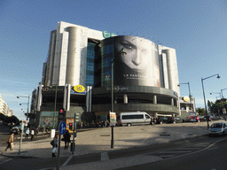 Front of the El Corte Inglés shopping mall at the Rua Marquês de Fronteira street