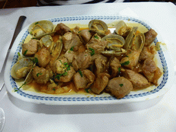 Dinner at the Restaurante O Cardo at the Avenida Fontes Pereira de Melo avenue