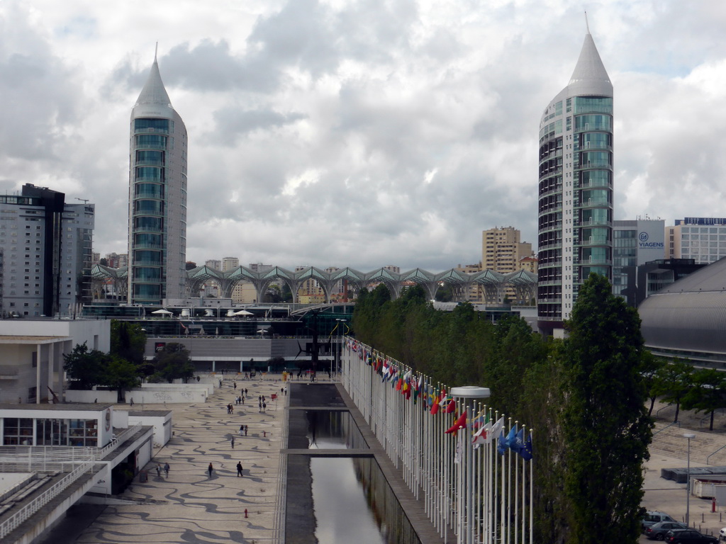 The Rossio Olivais street and the front of the Vasco da Gama shopping mall at the Parque das Nações park, viewed from the funicular