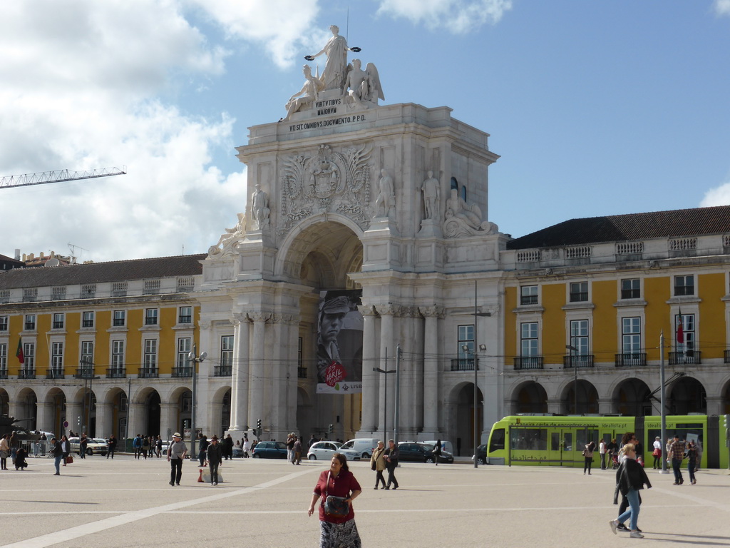 The Arco da Rua Augusta arch at the Praça do Comércio square