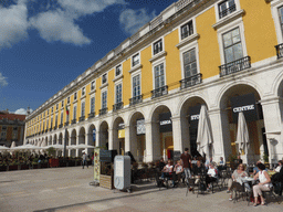 Restaurants and shops at the Praça do Comércio square