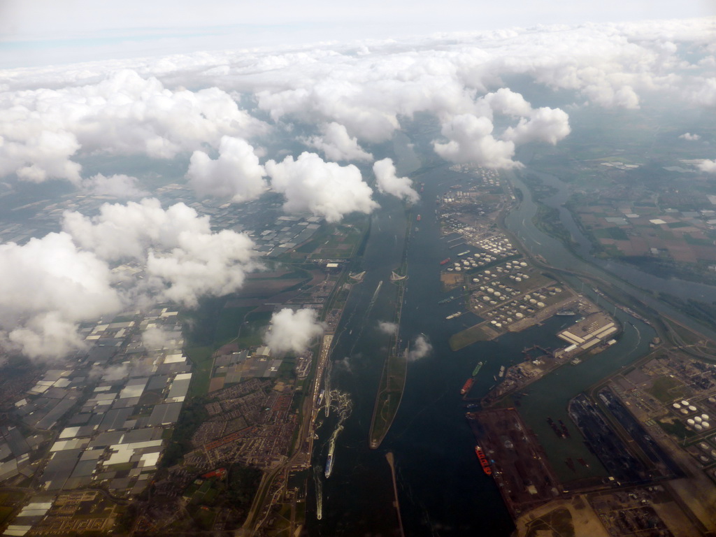 The harbour of Rotterdam, viewed from the airplane to Amsterdam