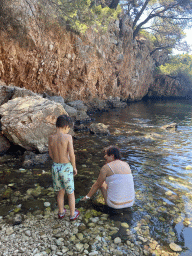Miaomiao and Max at the Mrtvo More lake