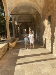 Miaomiao and Max at the cloister at the east side of the Benedictine Monastery of St. Mary