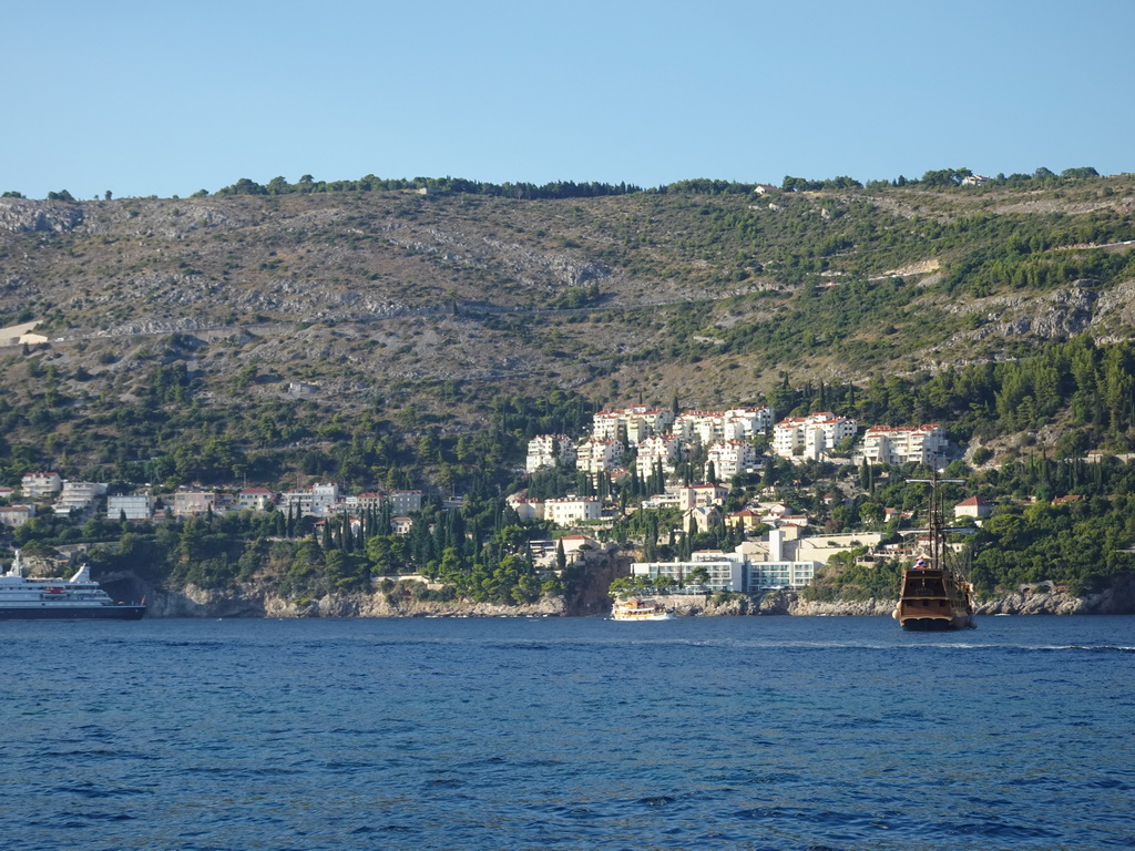 Boats in front of the east side of Dubrovnik, viewed from the ferry to Dubrovnik Harbour