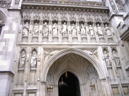 Sculptures above the front entrance to Westminster Abbey