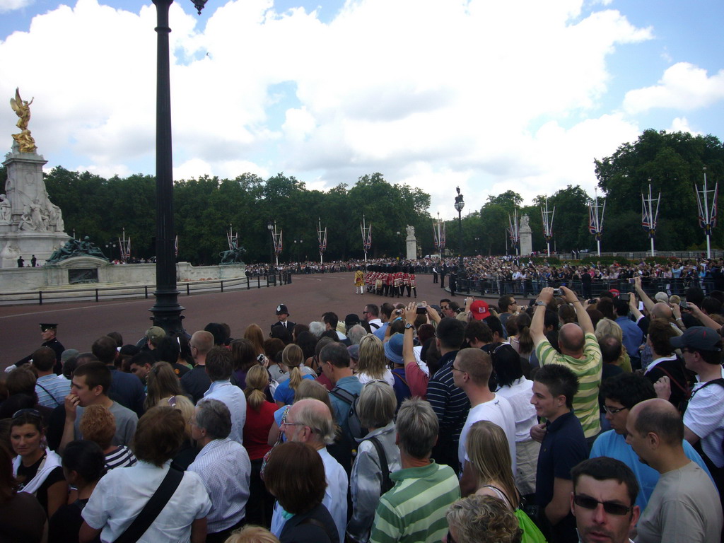 Parade at Buckingham Palace for the Queen`s Birthday, in front of the Victoria Memorial