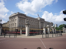 Fanfare at Buckingham Palace for the Queen`s Birthday