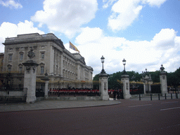 Fanfare at Buckingham Palace for the Queen`s Birthday