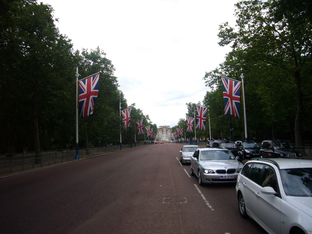 The Mall, with the Victoria Memorial and Buckingham Palace
