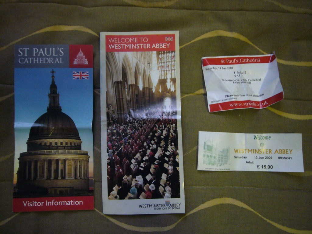 Flyers and tickets for St. Paul`s Cathedral and Westminster Abbey