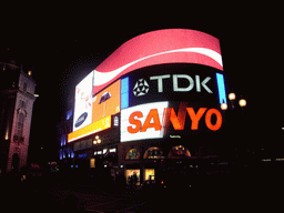 london_1_319 - 147 kb - 1024x768 - Piccadilly Circus, with the neon signs, by night Piccadilly Circus, with the neon signs, by night