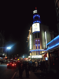 london_1_324 - 167 kb - 768x1024 - The Prince of Wales Theatre in Coventry Street, by night The Prince of Wales Theatre in Coventry Street, by night