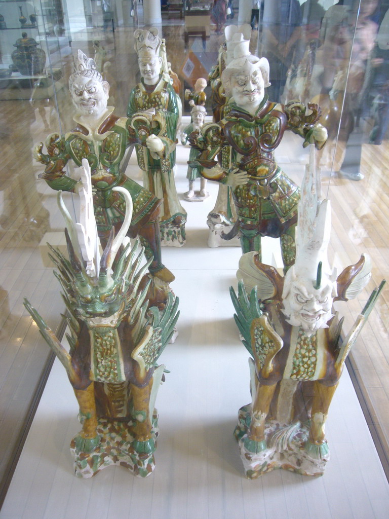 Chinese porcelain statues, in the British Museum