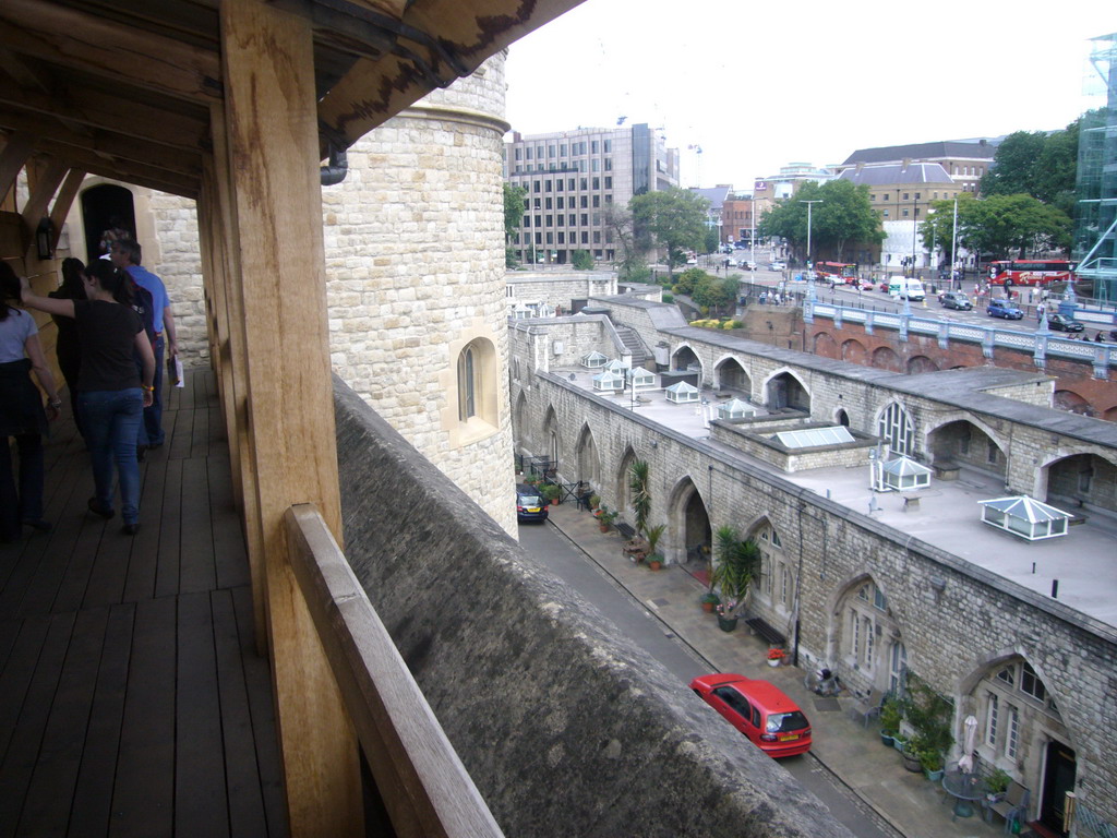 Walkway on the wall between the Broad Arrow Tower and the Constable Tower