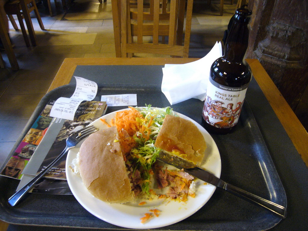 Lunch and Kings Table Real Ale at the New Armouries Restaurant at the Tower of London