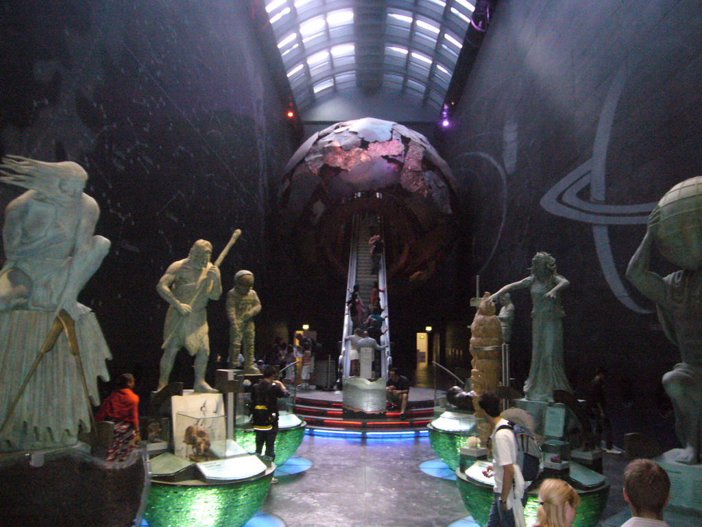 The Earth Hall of the Natural History Museum