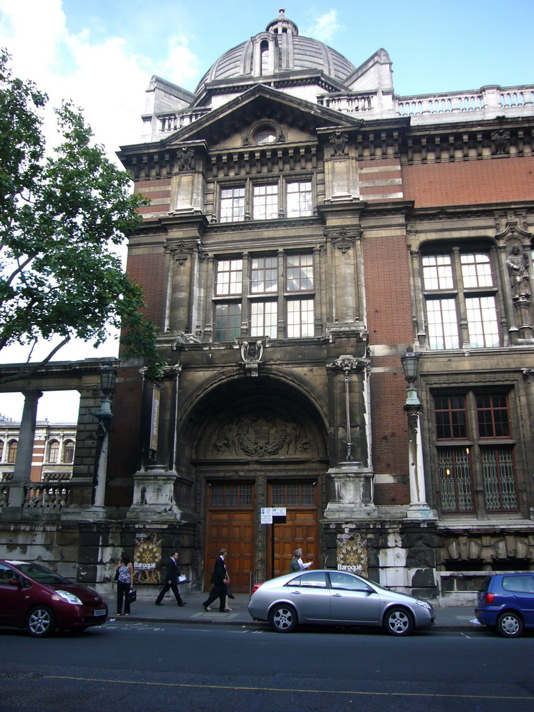 Southwest side of the Victoria and Albert Museum