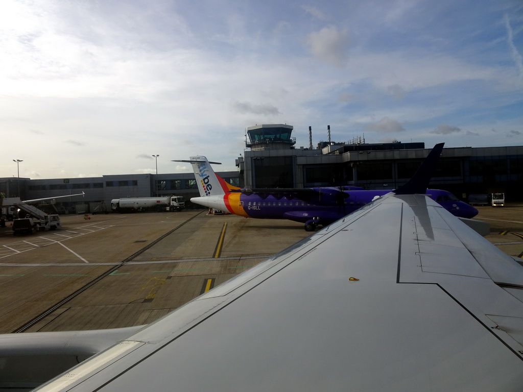 London City Airport, viewed from the airplane from Amsterdam