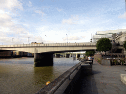 London Bridge and the Cannon Street Railway Bridge over the Thames river, viewed from the shore on the northeast side
