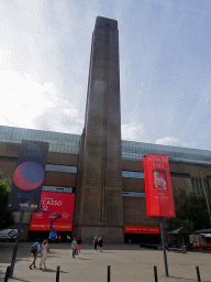 Front of the Tate Modern museum at the Bankside