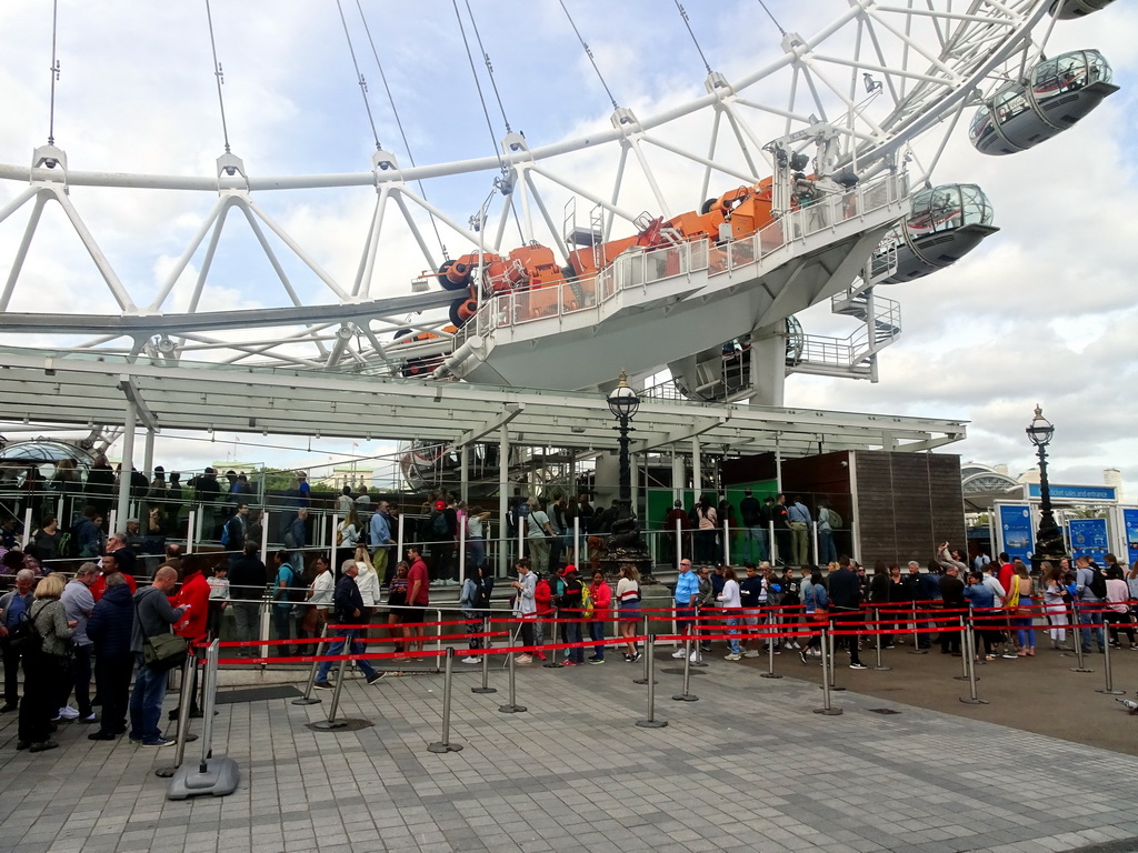 Entrance to the London Eye at the Queen`s Walk