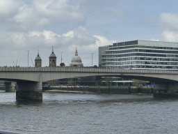 london_5_140 - 260 kb - 1024x768 -