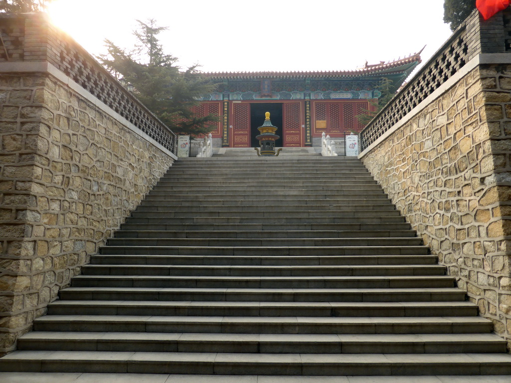 Staircase and incense burner at the front of the back hall of the Nanshan Temple