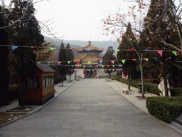 Pavilion on the road from the Tang Dynasty Temple to the Temple with the Jade Buddha