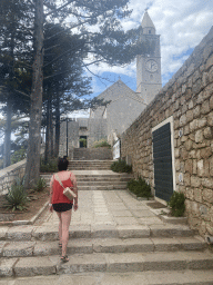 Miaomiao at the staircase to the Church of Sveta Marija od pilice