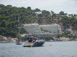 Boats at the Lopud Harbour and Lafodia Hotel & Resort, viewed from the Plaa Dubrava Pracat beach