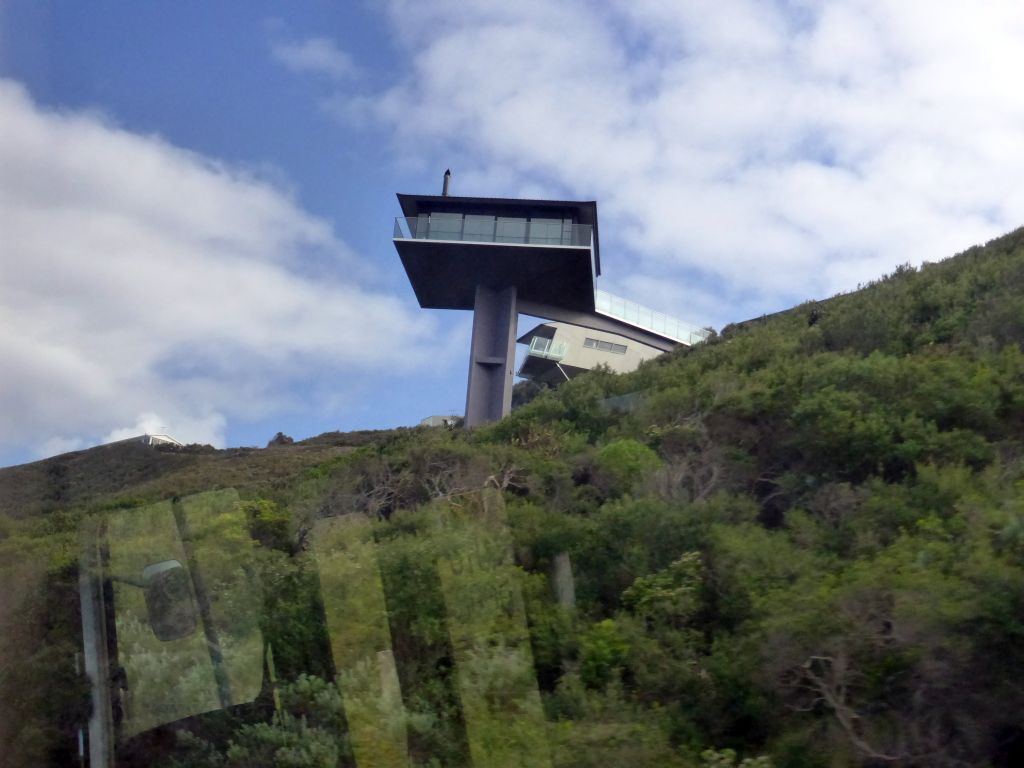 Viewing platform next to the Great Ocean Road at Eastern View