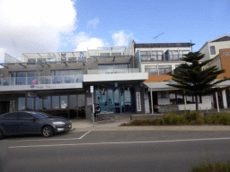 Front of the Maple Tree Restaurant at Mountjoy Parade, viewed from our tour bus