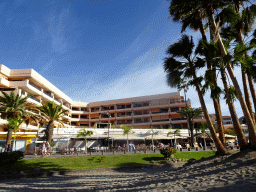 Restaurants at the Avenida Juan Alfonso Batista street, viewed from the Playa de Los Cristianos beach