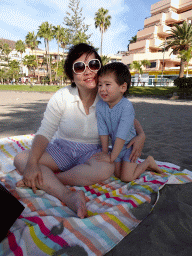 Miaomiao and Max at the Playa de Los Cristianos beach