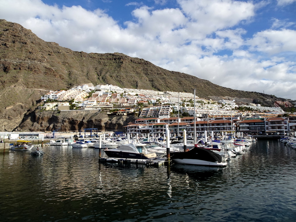 Boats in the Puerto de los Gigantes harbour, viewed from the Calle Poblado Marinero street