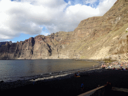 The southwest side of the Playa de los Gigantes beach and the Acantilados de Los Gigantes cliffs