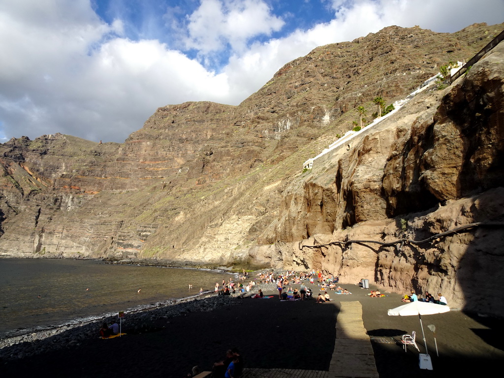 The Playa de los Gigantes beach and the Acantilados de Los Gigantes cliffs