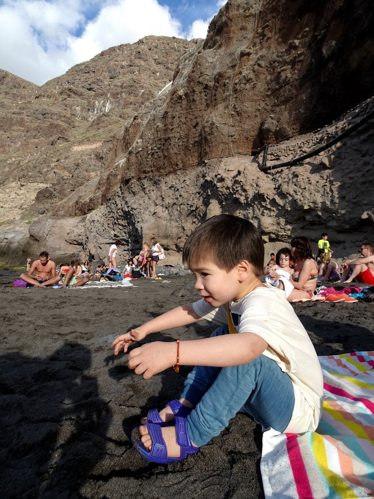 Max at the Playa de los Gigantes beach