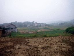 loudi_1_027 - 203 kb - 1024x768 - Fields in Miaomiao`s grandparents` village Fields in Miaomiao`s grandparents` village
