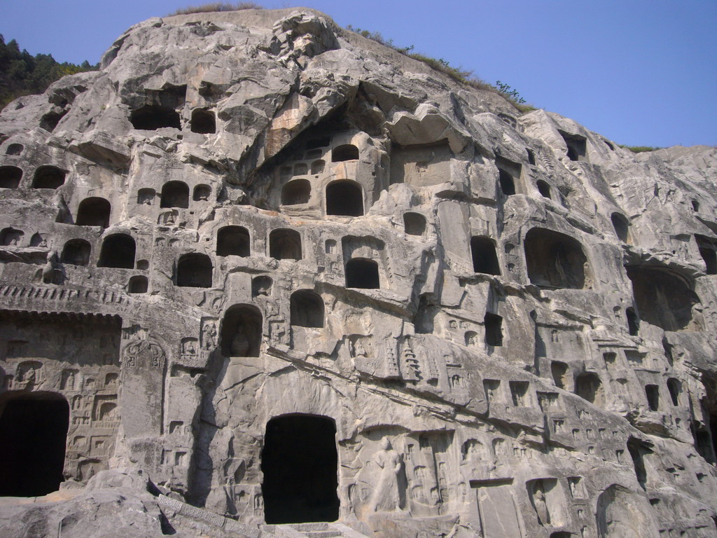 Caves and niches at the Longmen Grottoes