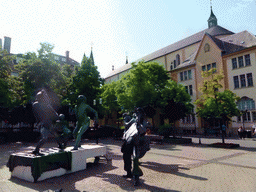 Statues at the Place du Théâtre square