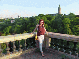 Miaomiao at the Place de la Constitution square, with a view on the Building of the European Coal and Steel Community and the Vallée de la Pétrusse valley