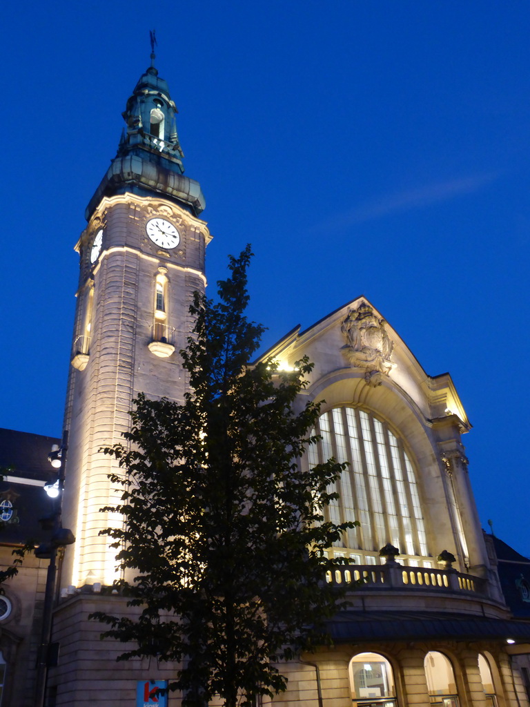 Front of the Luxembourg Railway Station, by night