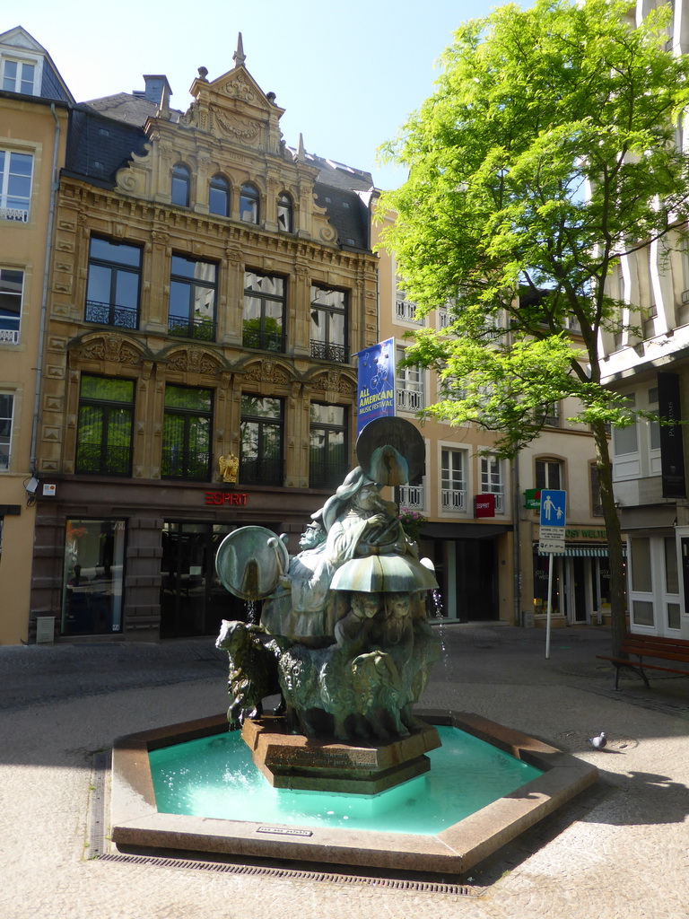Fountain at the crossing of the Grand-Rue street and the Rue Genistre street