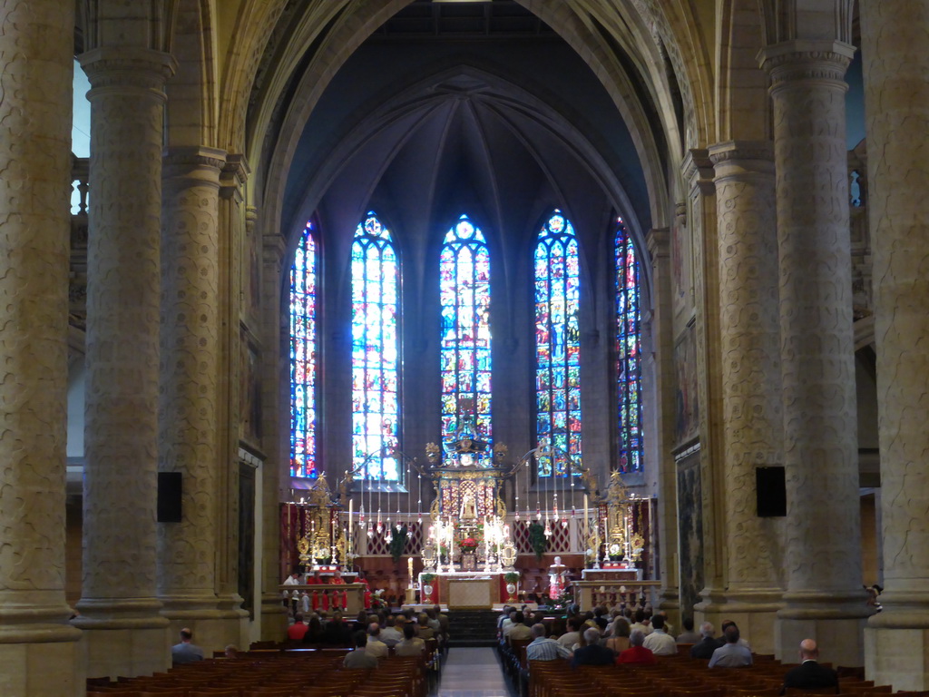 Apse and altar of the Notre-Dame Cathedral