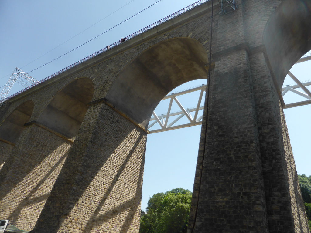 Railway bridge, viewed from the Bisserweg street