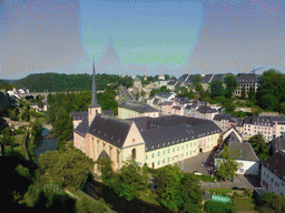 The Grund district with the Wenzel Wall, the Alzette-Uelzecht river, the Abbey of Neumünster, the Johanneskirche church, the Rham Plateau and the railway bridge, viewed from the Chemin de la Corniche street